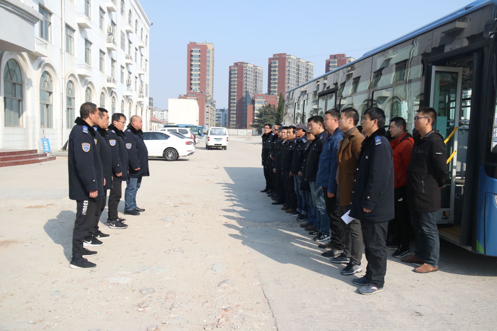 公交集團公交事業(yè)一部開(kāi)展駕駛員突發(fā)事件應急演練活動(dòng)